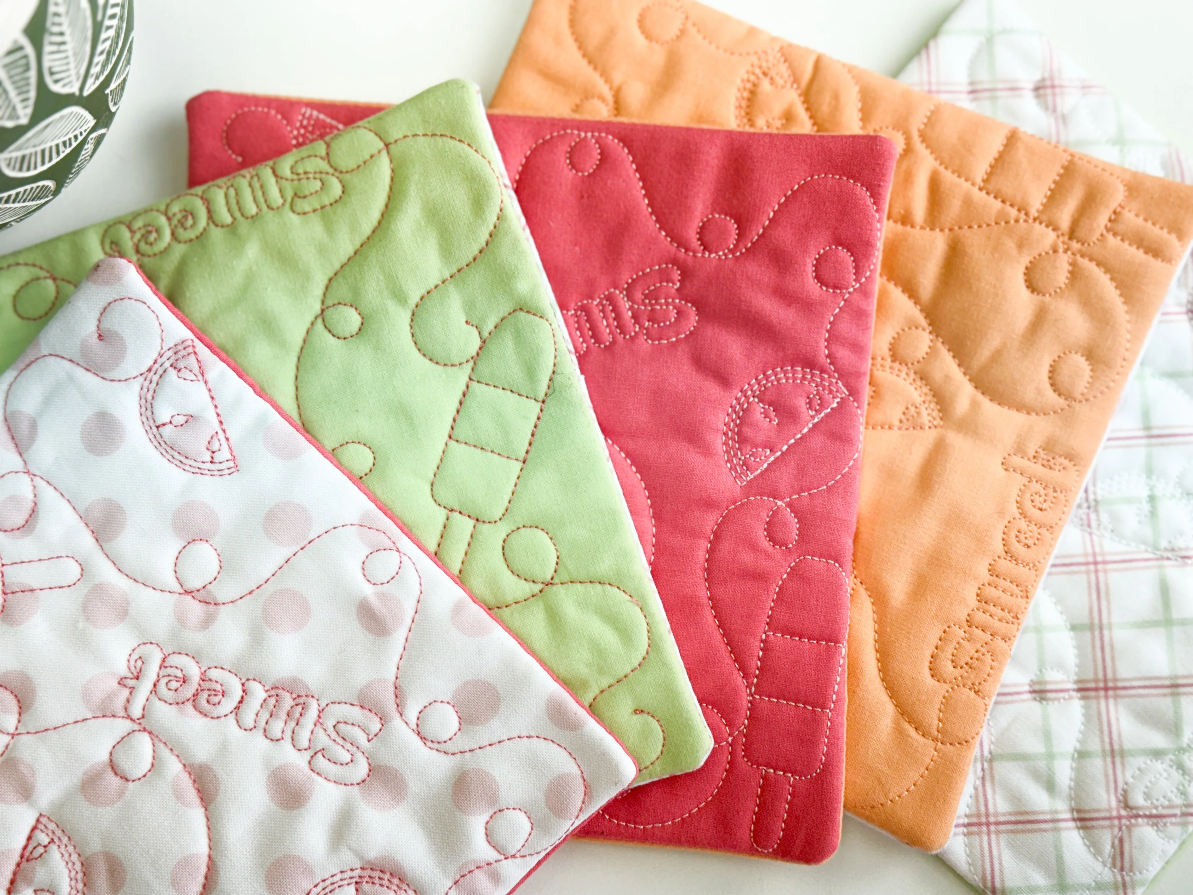 Kimberbell Summer Mug Mats (FREE DOWNLOAD!)