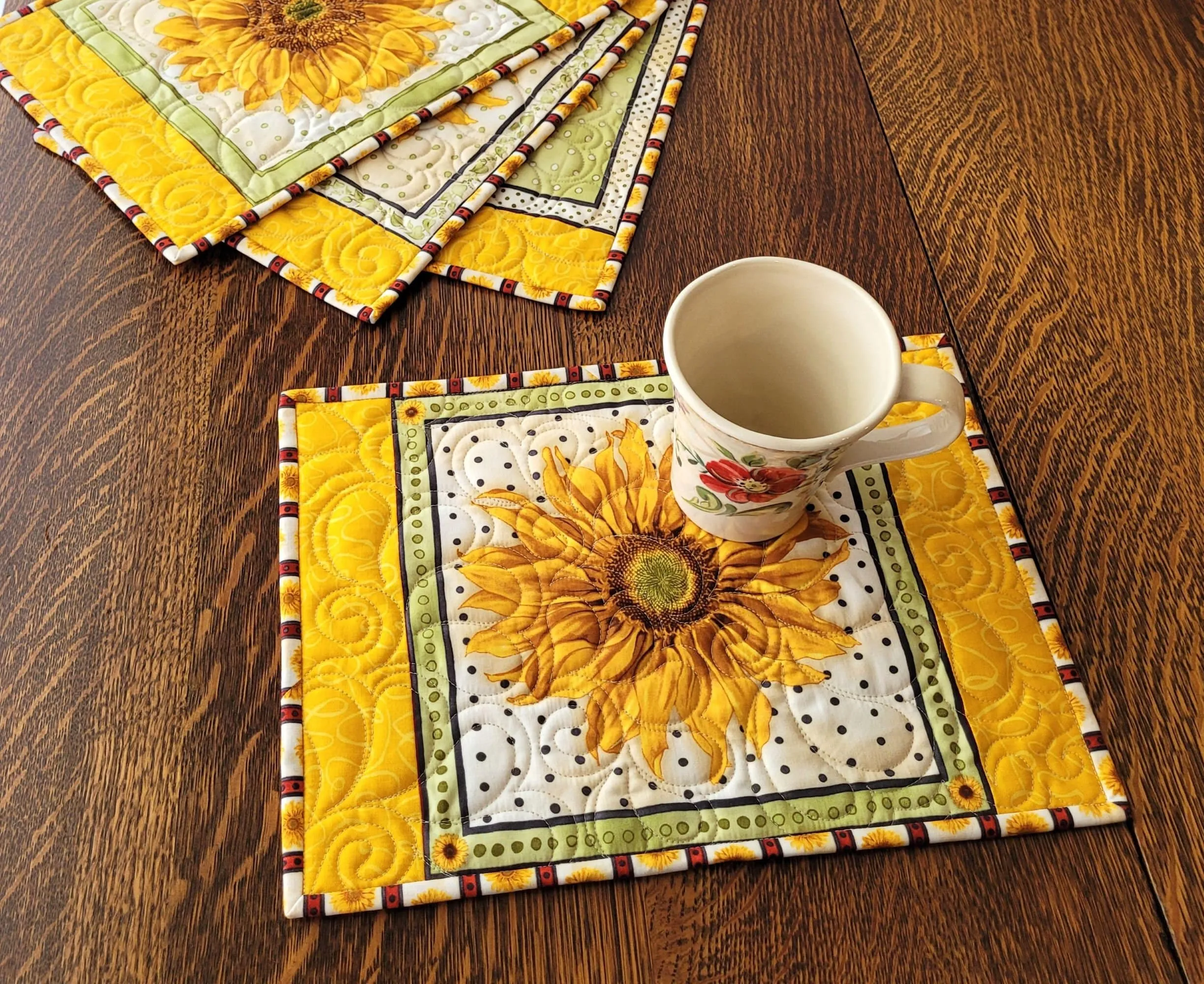 Quilted Sunflower Placemats | Breakfast & Lunch Size Table Mats | Reversible Set of 4